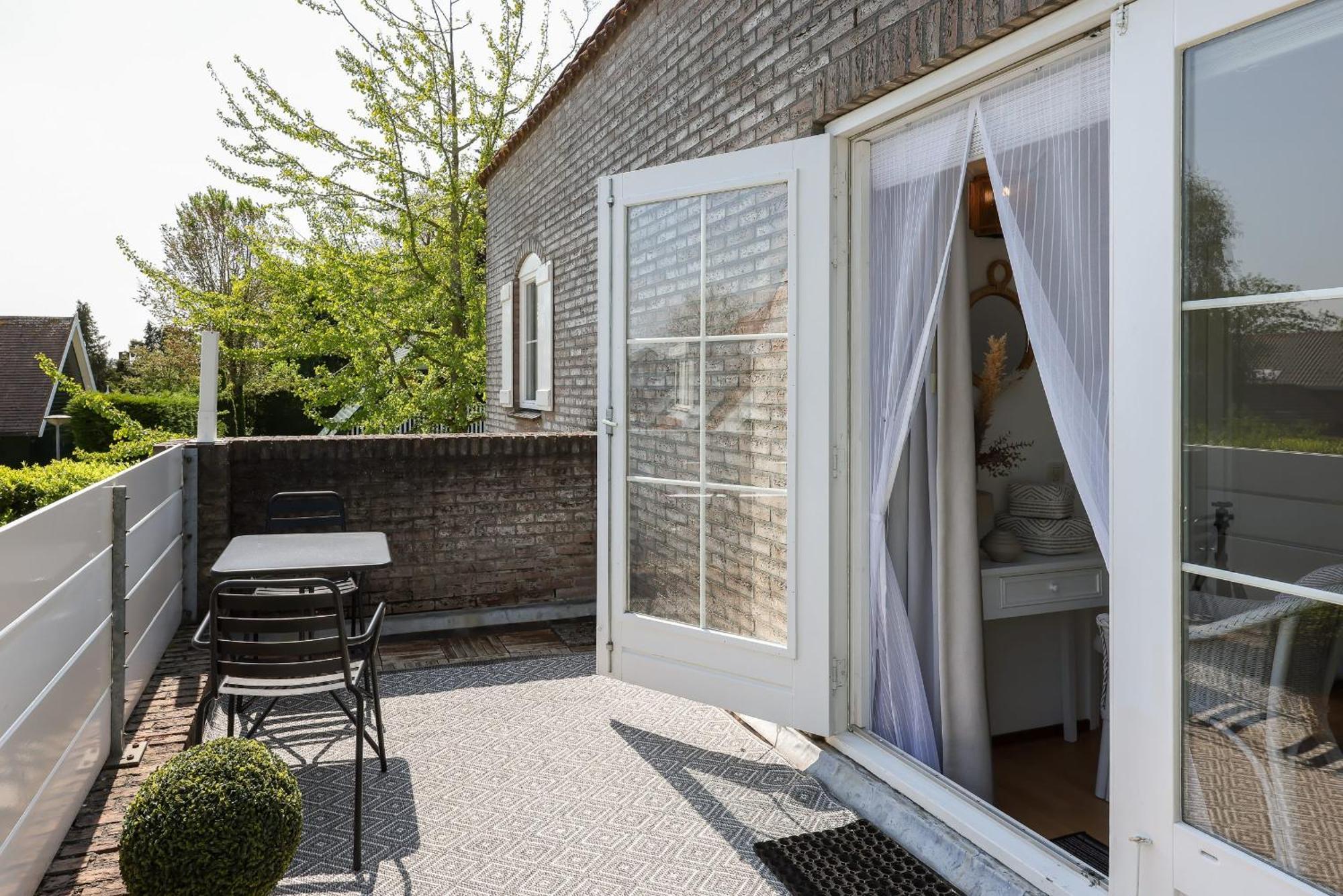 Hello Zeeland - Vakantiehuis De Elf Boompjes 64 Bruinisse Exterior photo